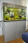 skřínka pod akvarium